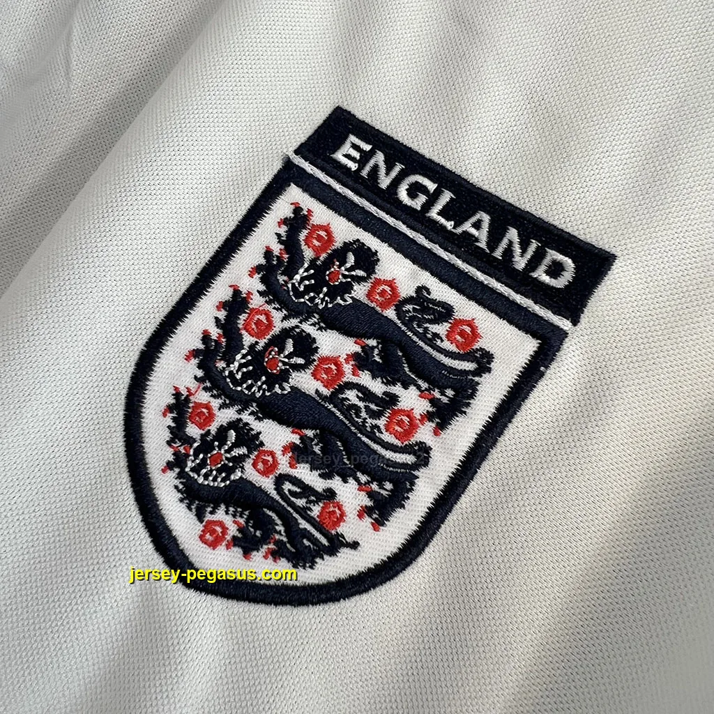 England Retro 00 Home