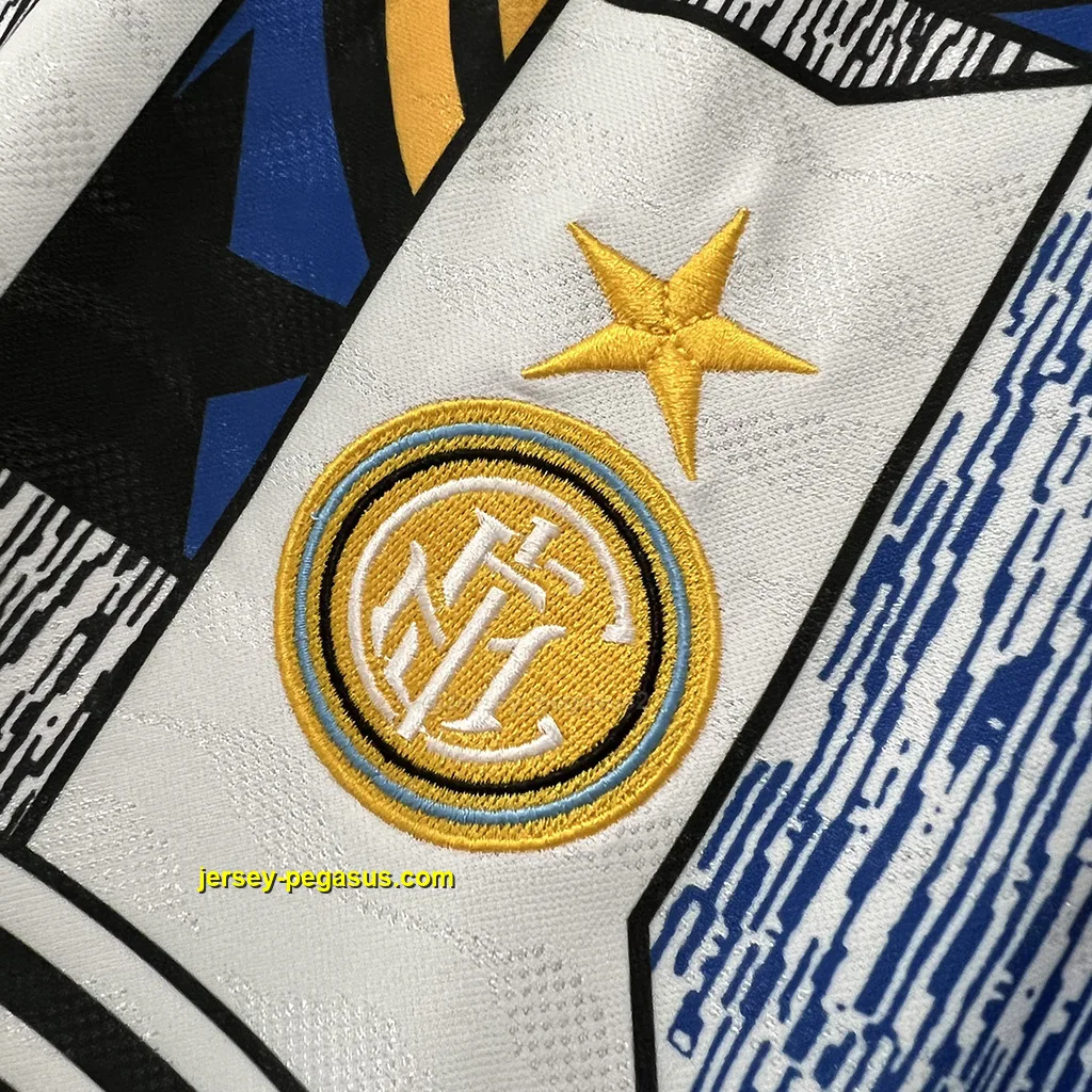 Inter Milano Retro 95-96 Away Inter Milano Retro 95-96 Away