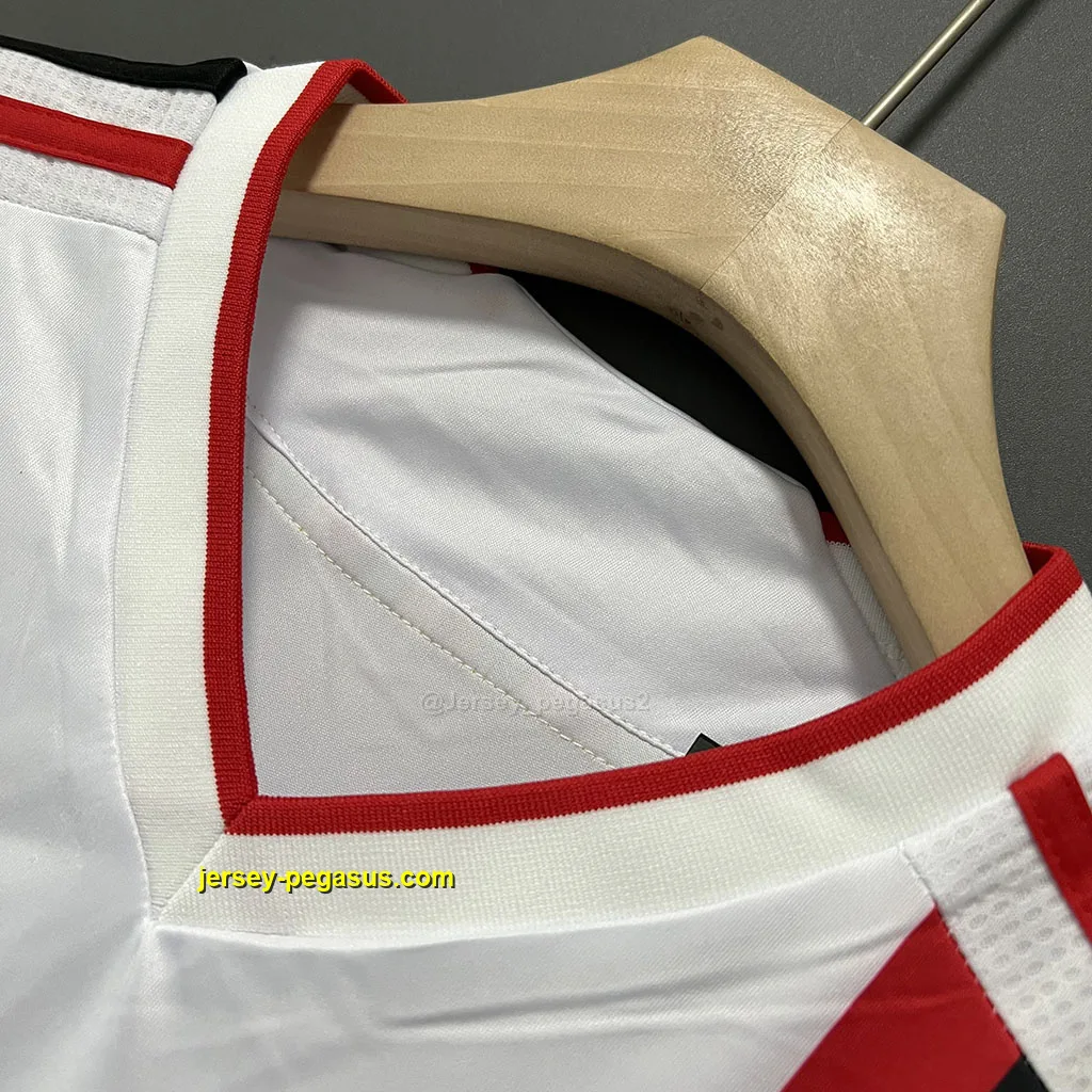 AC Milan Retro 11-12 Away AC Milan Retro 11-12 Away