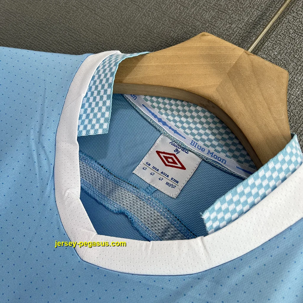 Man City Retro 11-12 Home Man City Retro 11-12 Home