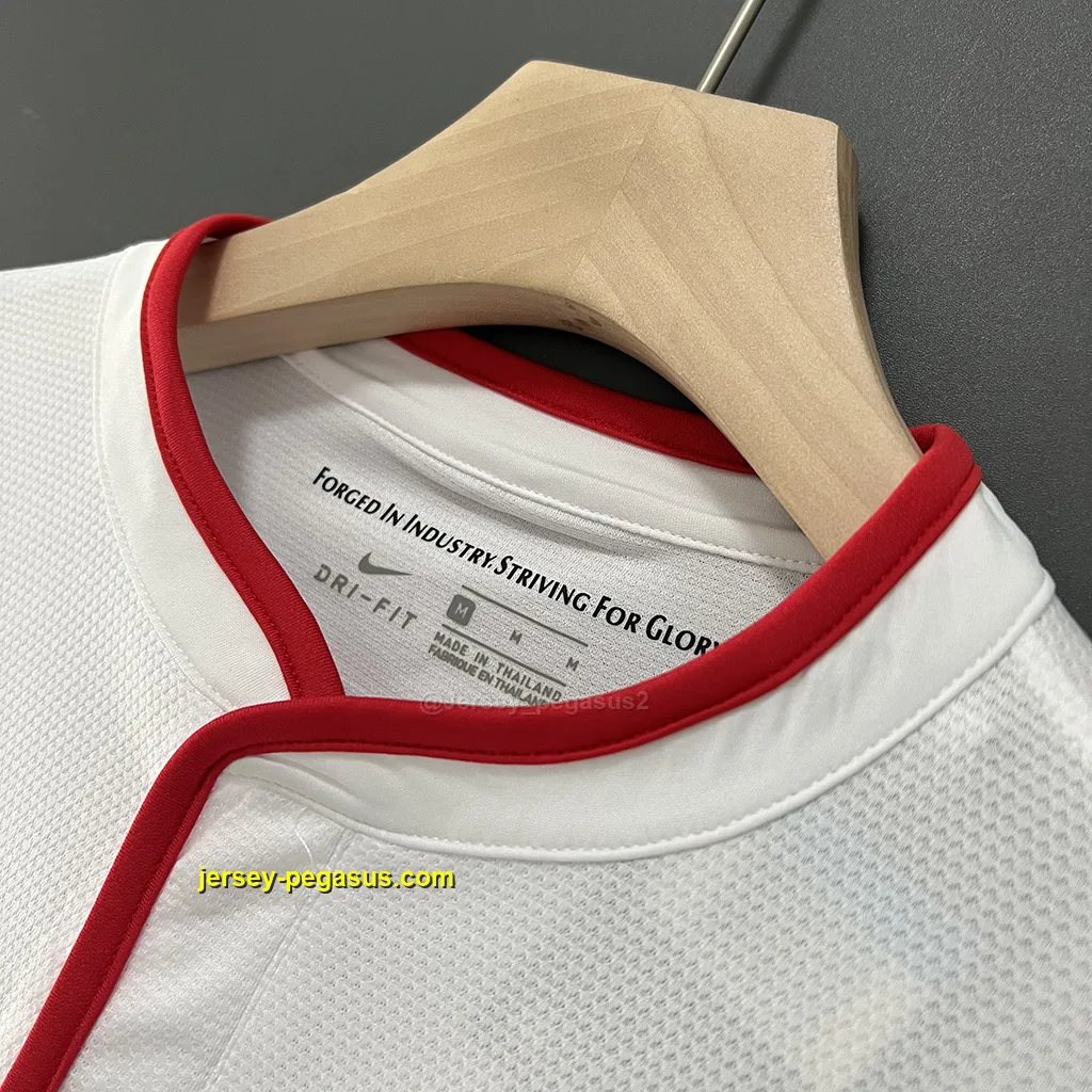 Man Utd Retro 13-14 Away