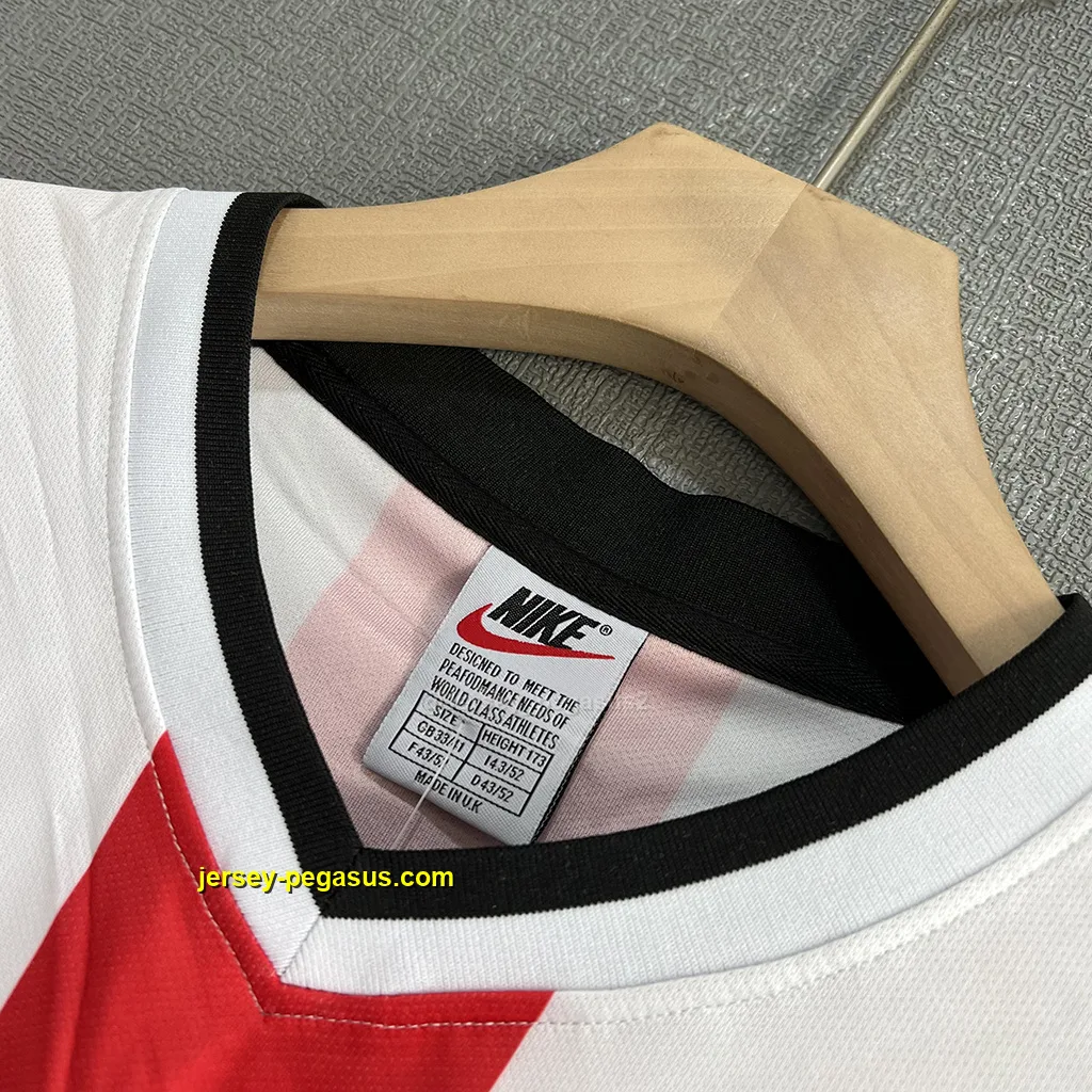 PSV Eindhoven Retro 98-99 Home PSV Eindhoven Retro 98-99 Home