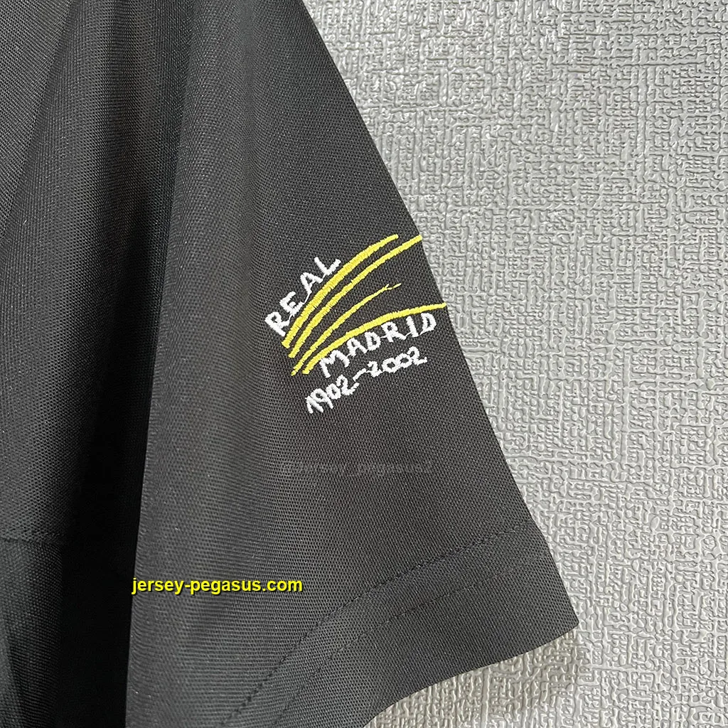 Real Madrid Retro 02-03 Away