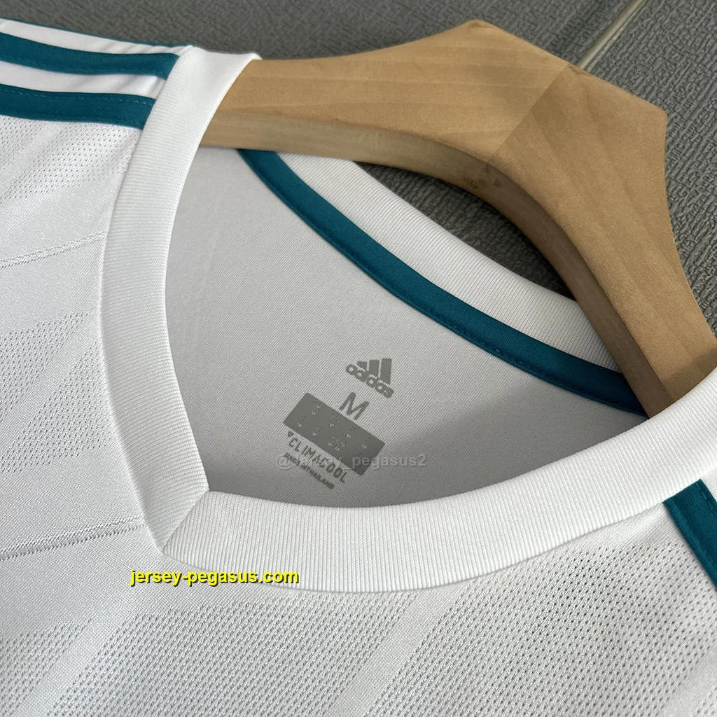 Real Madrid Retro 17-18 Home