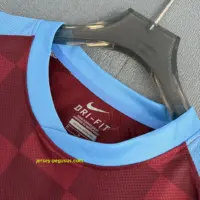 Aston Villa Retro 11-12 Home Aston Villa Retro 11-12 Home