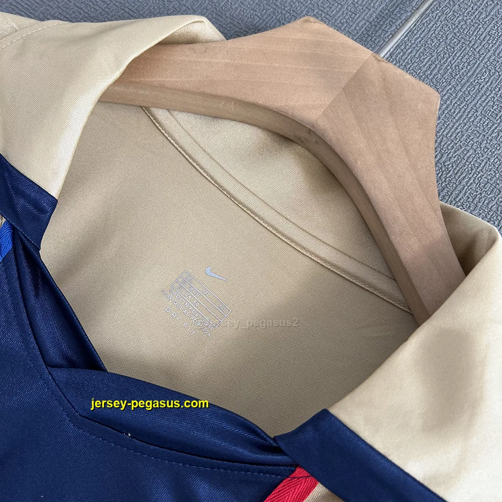 Barcelona Retro 01-02 Away