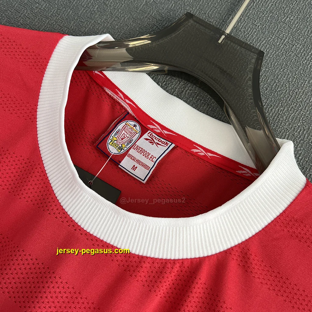 Liverpool Retro 98-00 Home