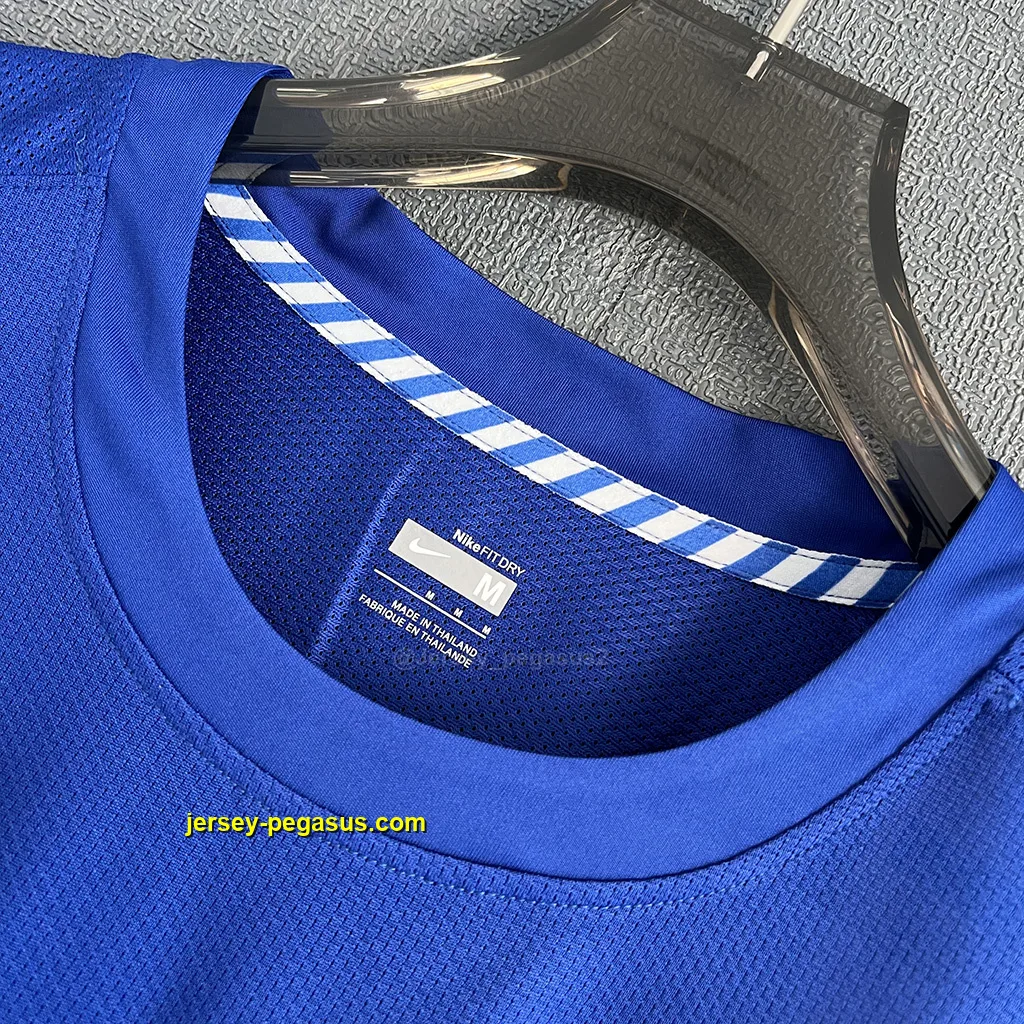 Man Utd Retro 08-09 Third Player Version