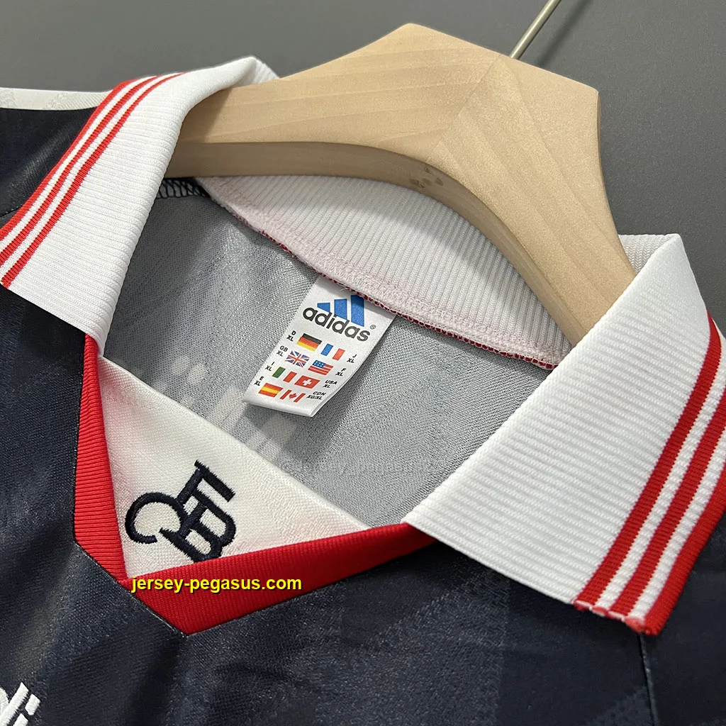 Bayern Munich Retro 97-99 Away