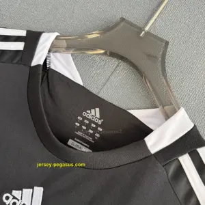 Real Madrid Retro 09-10 Third