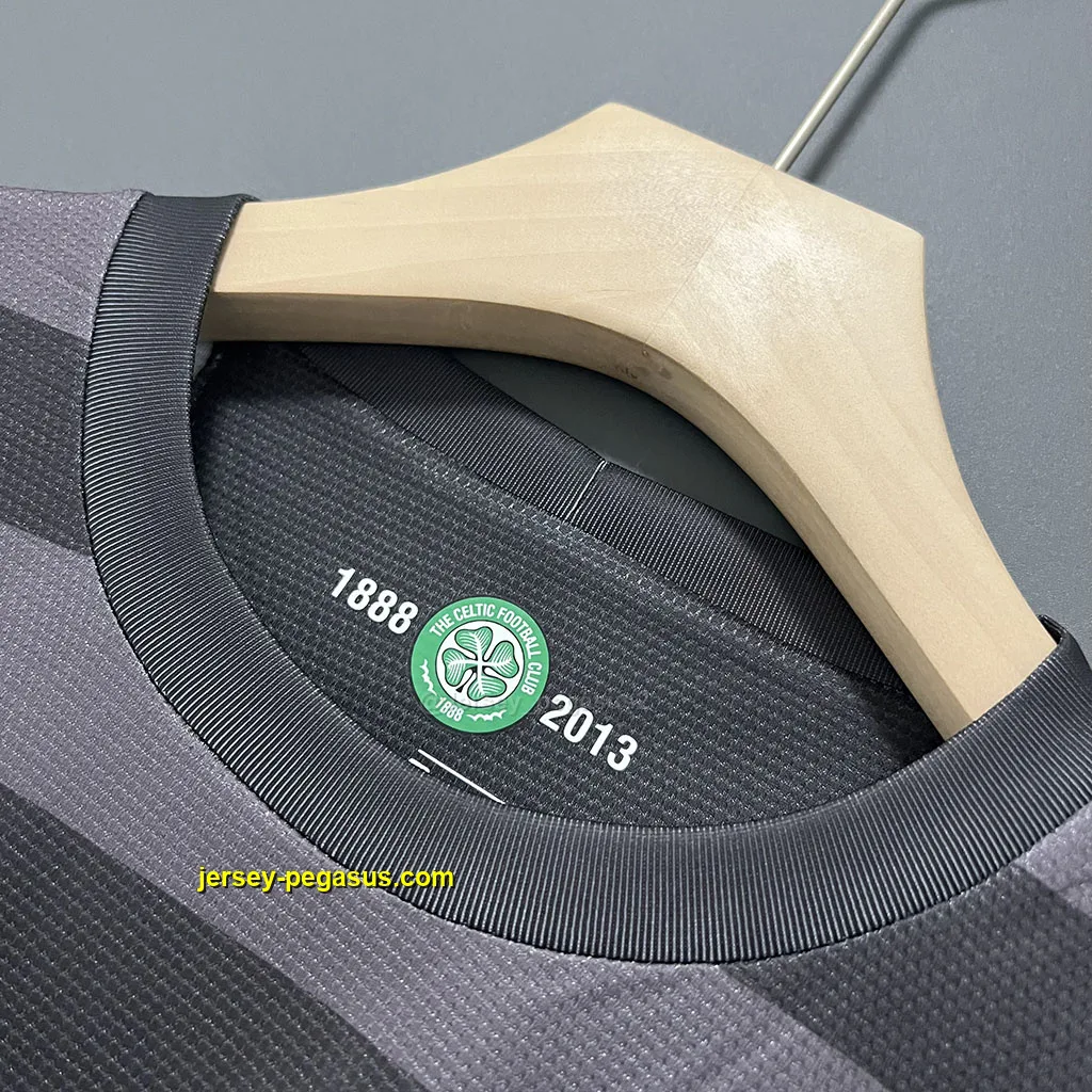 Celtic Retro 12-13 Away