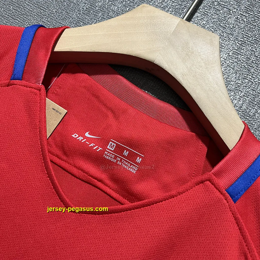 Chile Retro 16 Home