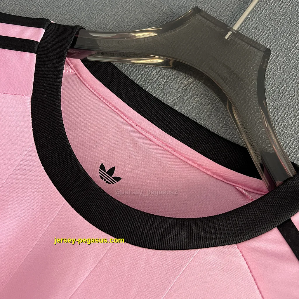 Man Utd GK Pink Man Utd GK Pink