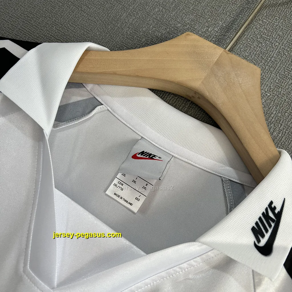 Colo-Colo Retro 95 Home Colo-Colo Retro 95 Home