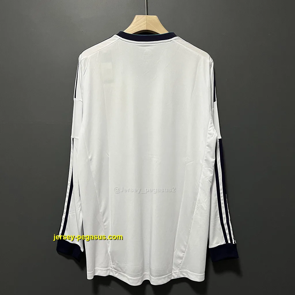 Real Madrid Retro 12-13 Home Real Madrid Retro 12-13 Home