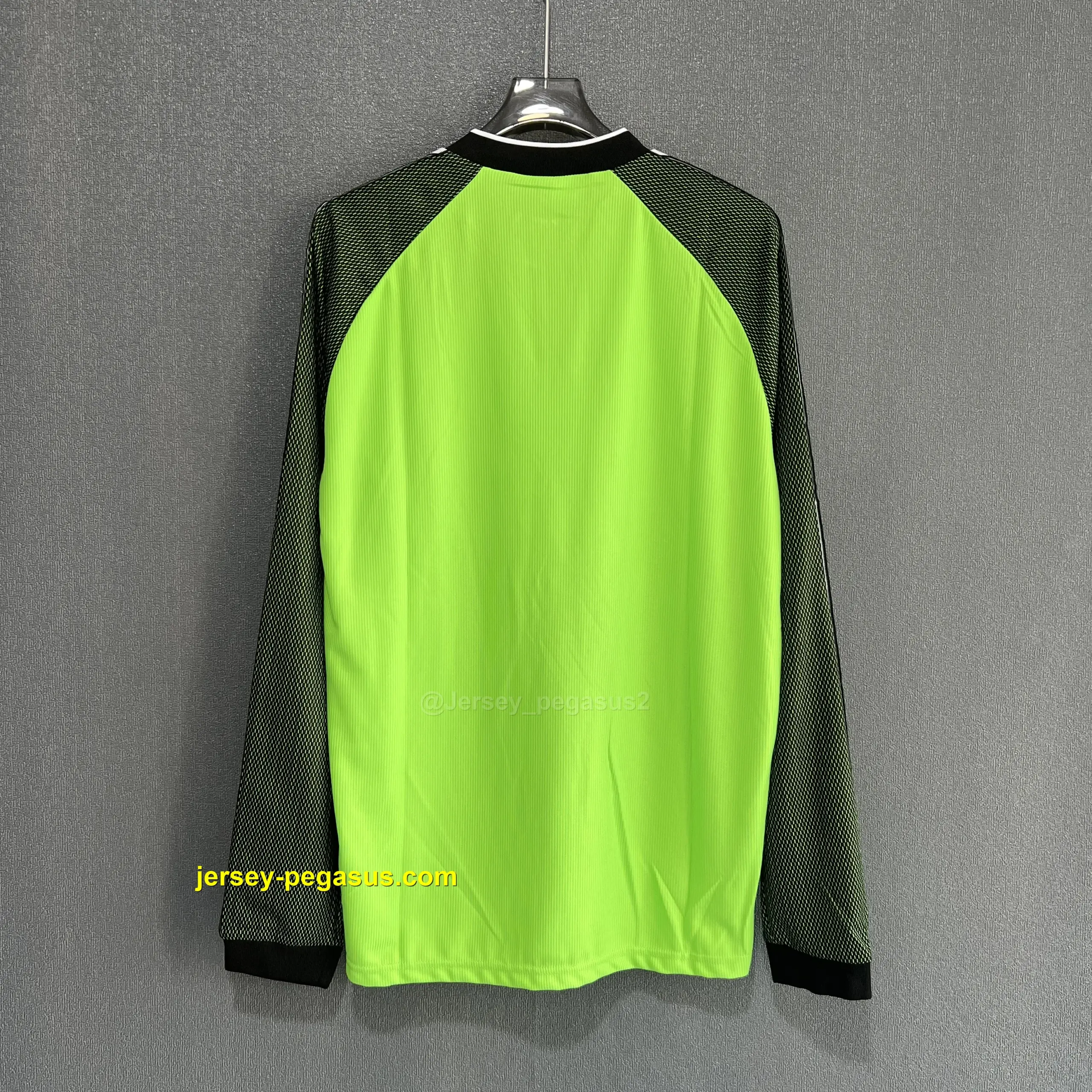 Man Utd Retro 98-99 GK Green LONG SLEEVES