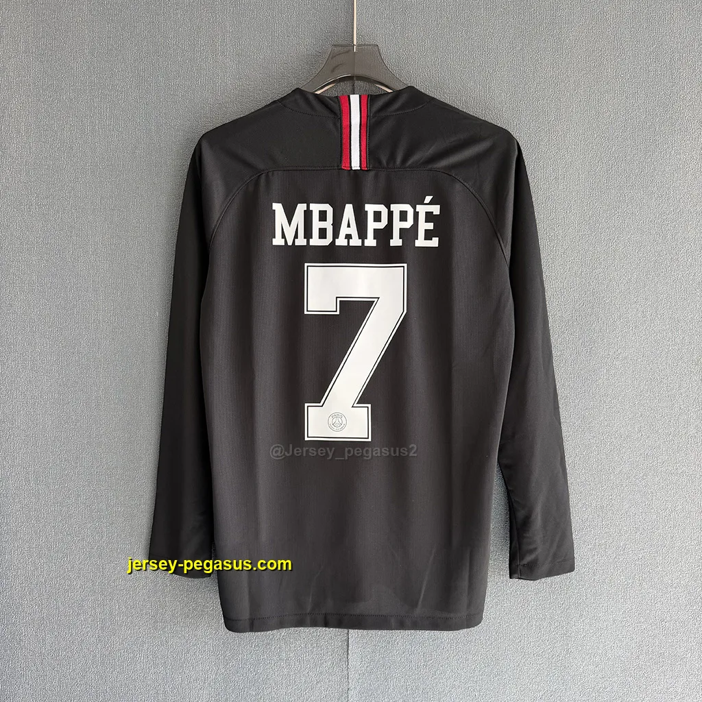 PSG Retro 18-19 UCL Home LONG SLEEVES PSG Retro 18-19 UCL Home LONG SLEEVES