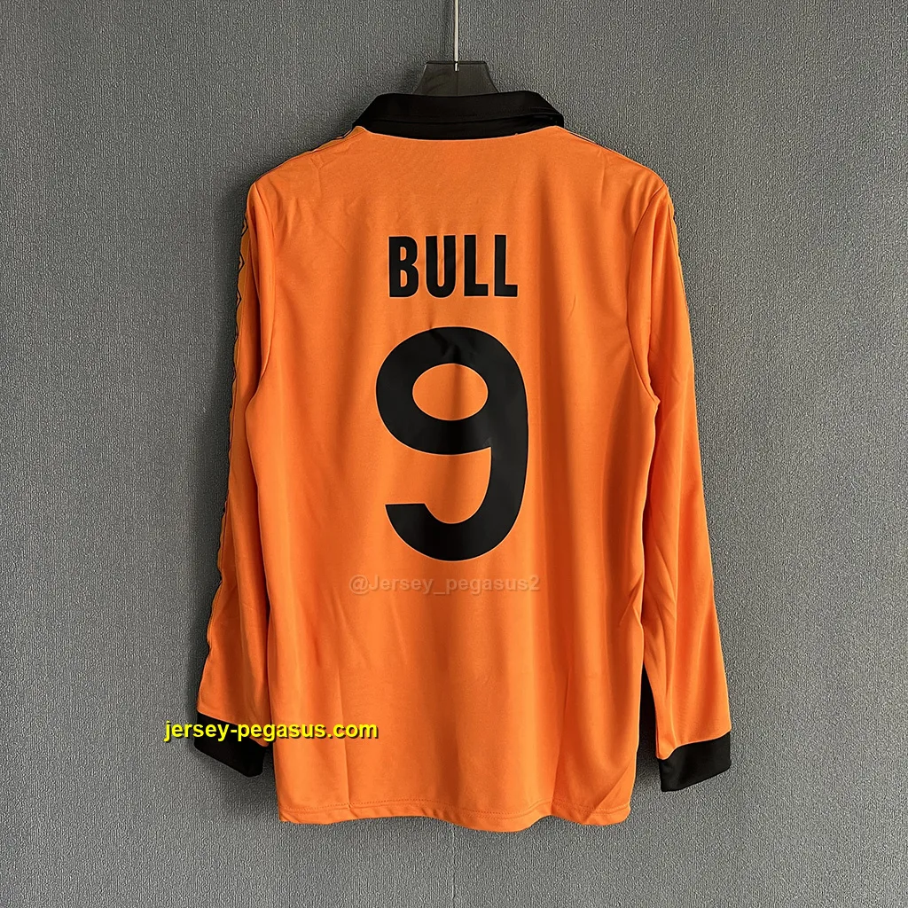 Wolves Retro 80-81 Home LONG SLEEVES