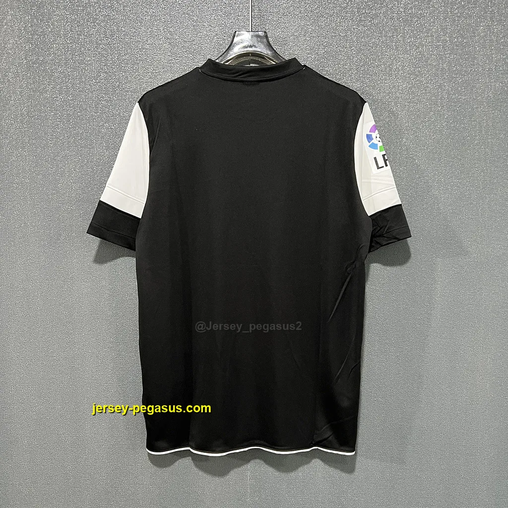 Malaga Retro 12-13 Away