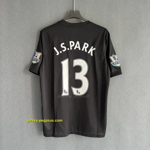 Man Utd Retro 09-10 Away