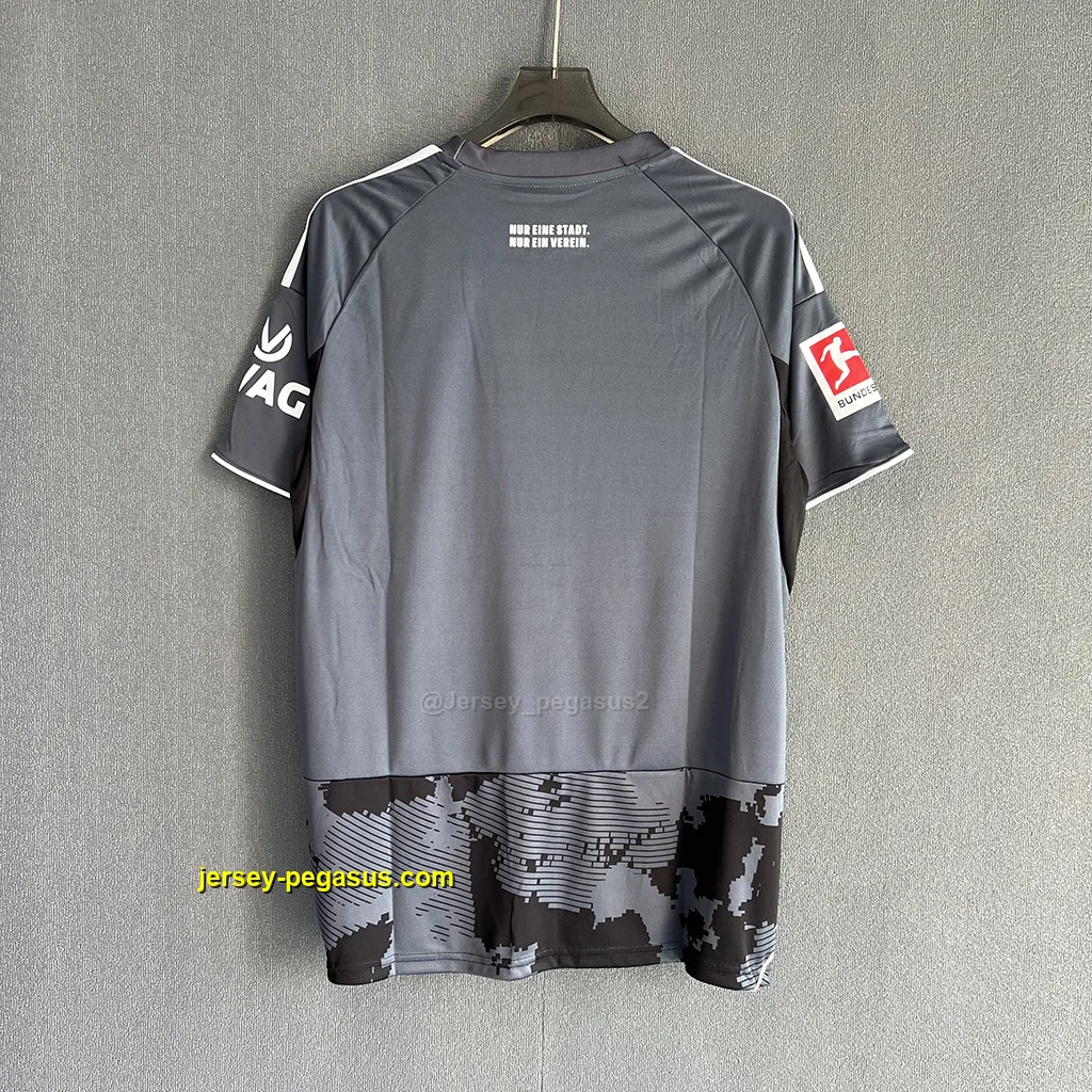 Eintracht Frankfurt Third