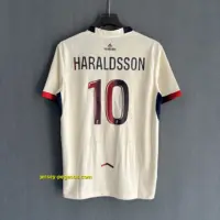 Lille Away