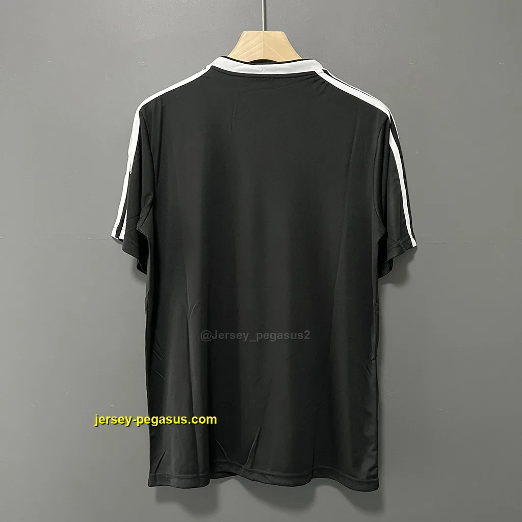 Colo-Colo Retro 1991 Away Colo-Colo Retro 1991 Away