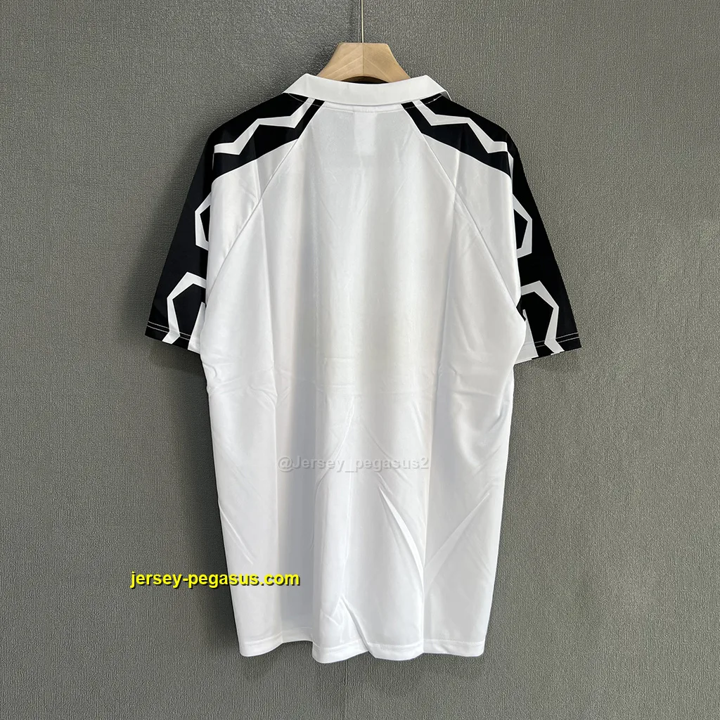 Colo-Colo Retro 95 Home Colo-Colo Retro 95 Home