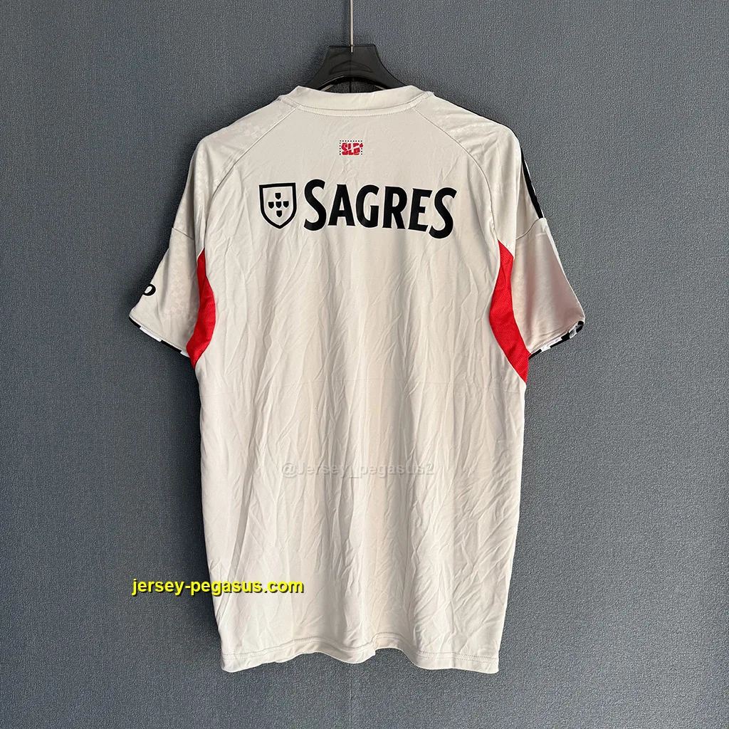 SL Benfica Away