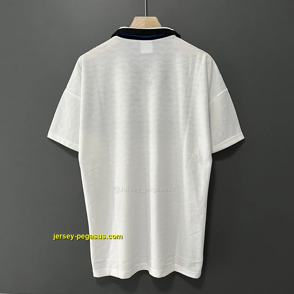 Inter Milano Retro 95-96 Away Inter Milano Retro 95-96 Away
