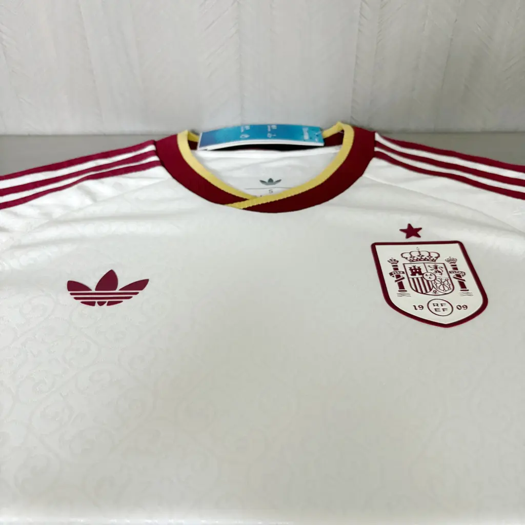 Player version 2026 Spain Away Jersey