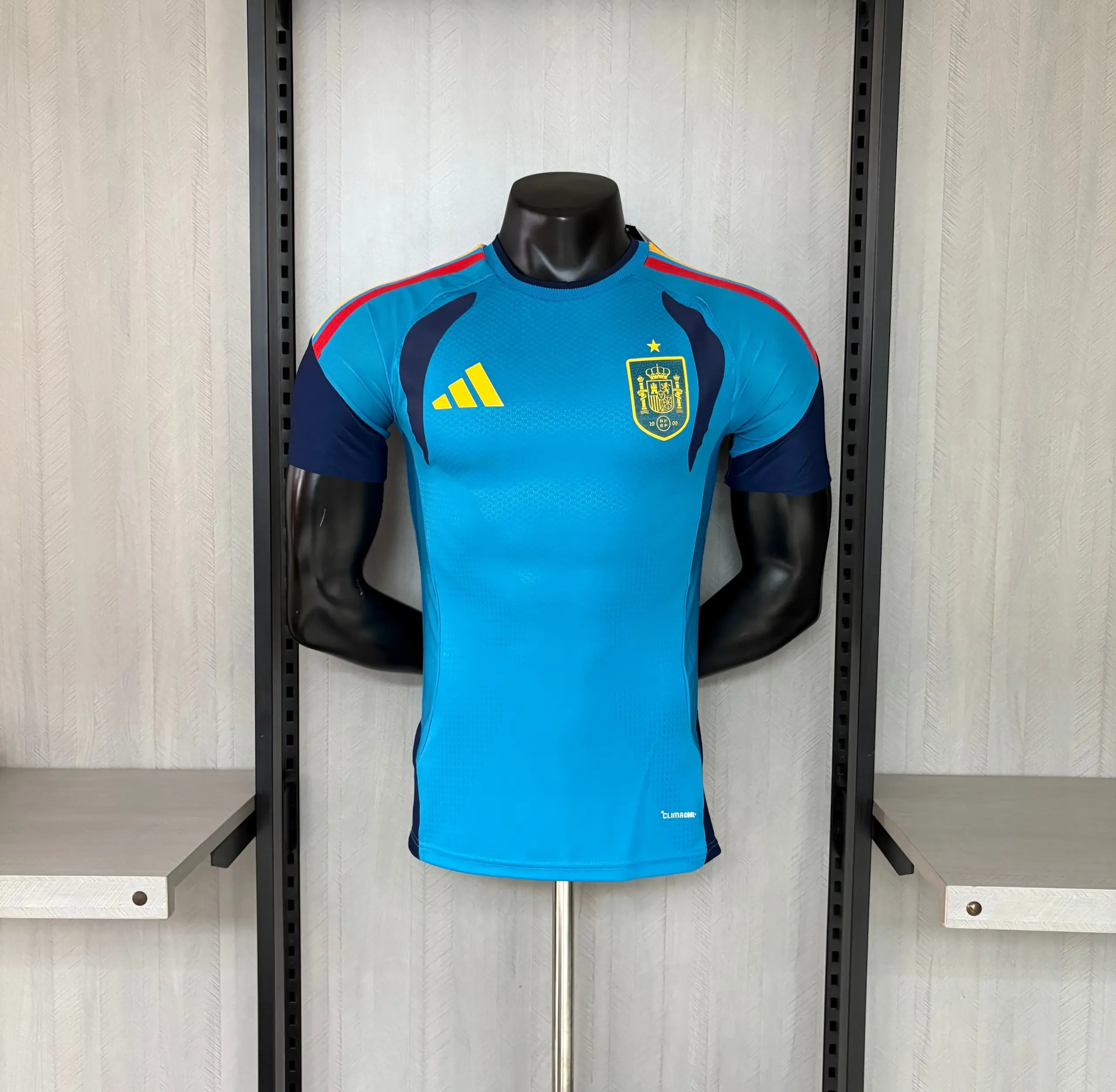 Player version 2026 Spain Training Jersey