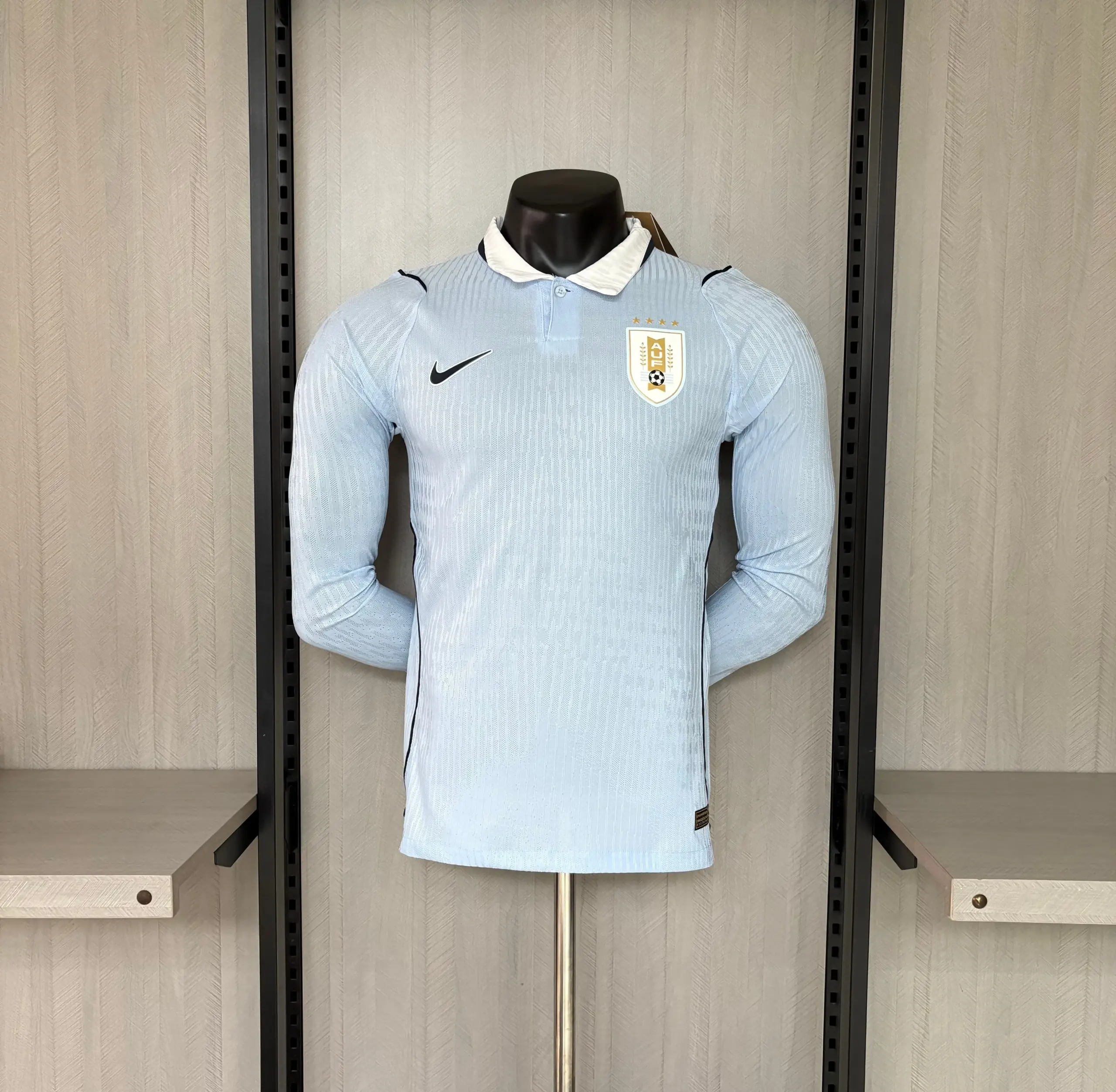 Player version long-sleeved 2026 Uruguay home jersey