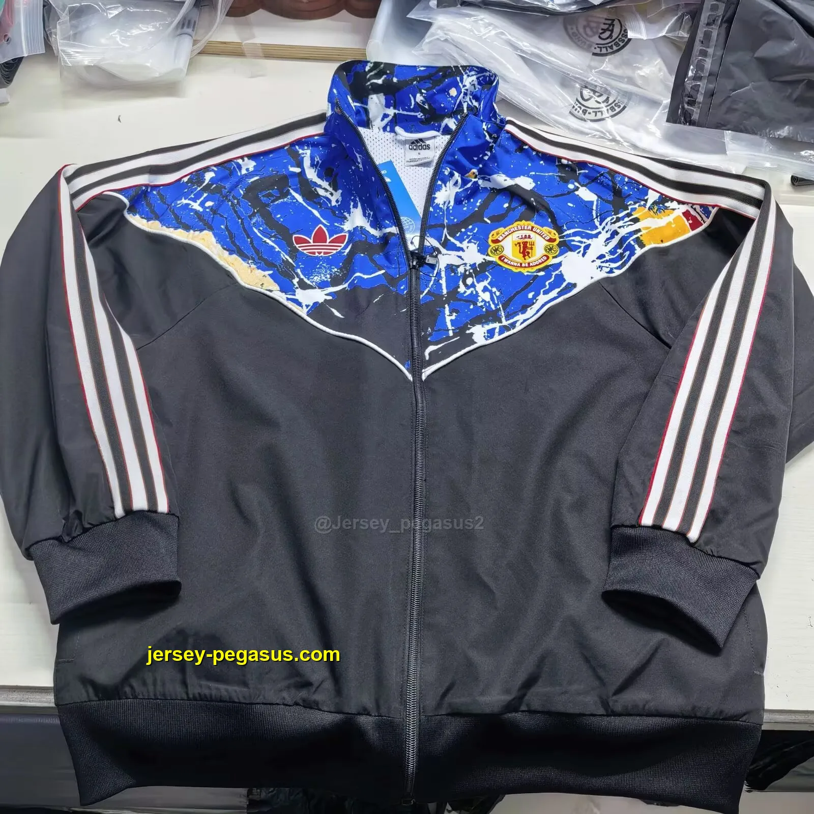 Man U 2026 windbreaker jacket Man U 2026 windbreaker jacket