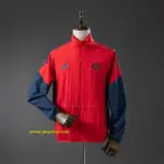 Bayern Munich Windbreaker - Red