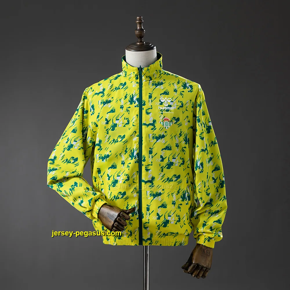 Real Betis Reversible Jacket Windbreaker - Green & Yellow Real Betis Reversible Jacket Windbreaker - Green & Yellow