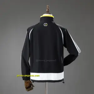 Real Madrid Windbreaker - Black