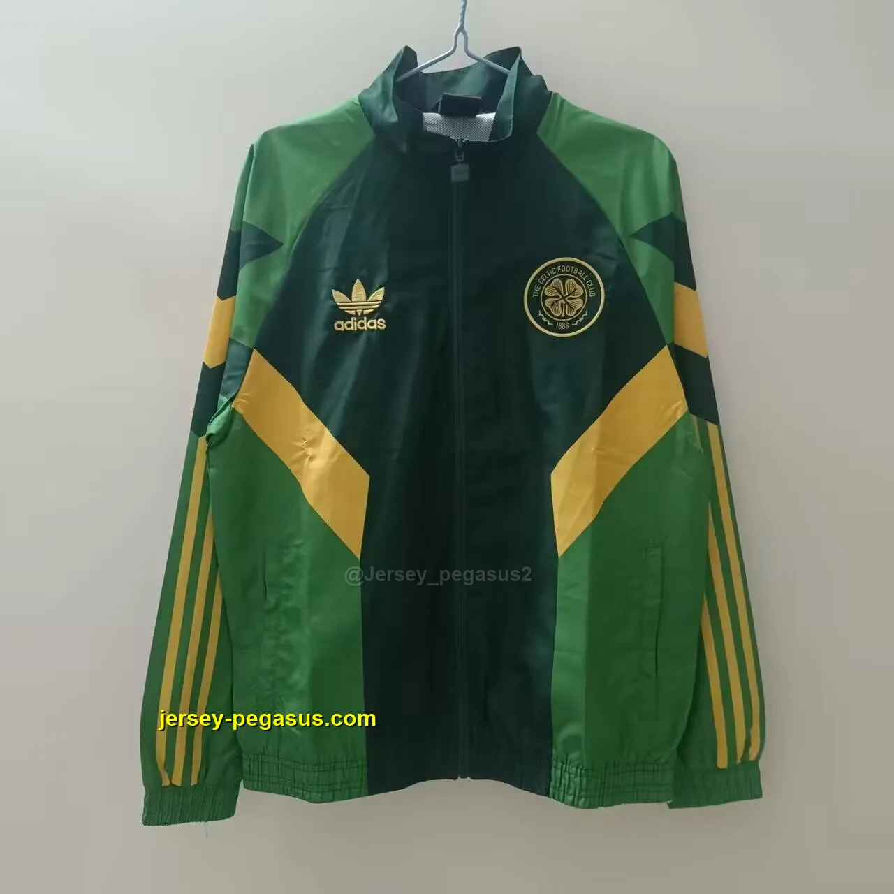 Celts windbreaker jacket Celts windbreaker jacket