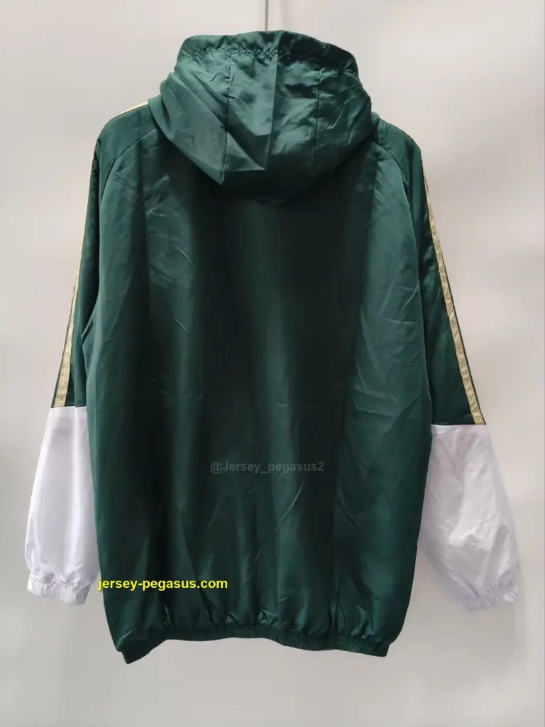 Italy 2026 green windbreaker jacket