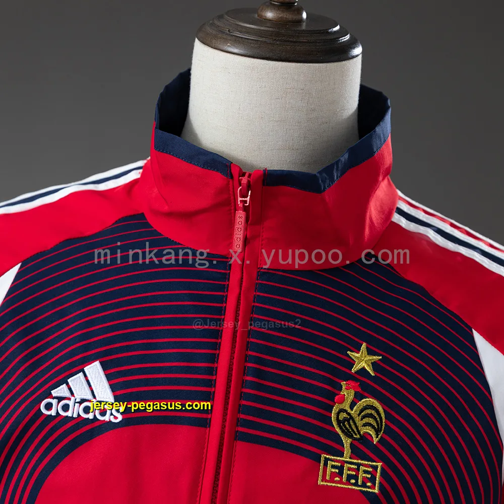 France 2006 Training Windbreaker - Red France 2006 Training Windbreaker - Red