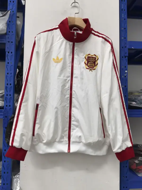 Bayern 125th version retro red windbreaker jacket