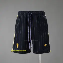 M-UTerrace Icons Shorts Black