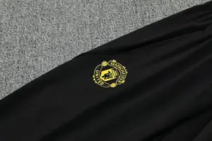 Man U black windbreaker jacket and pants