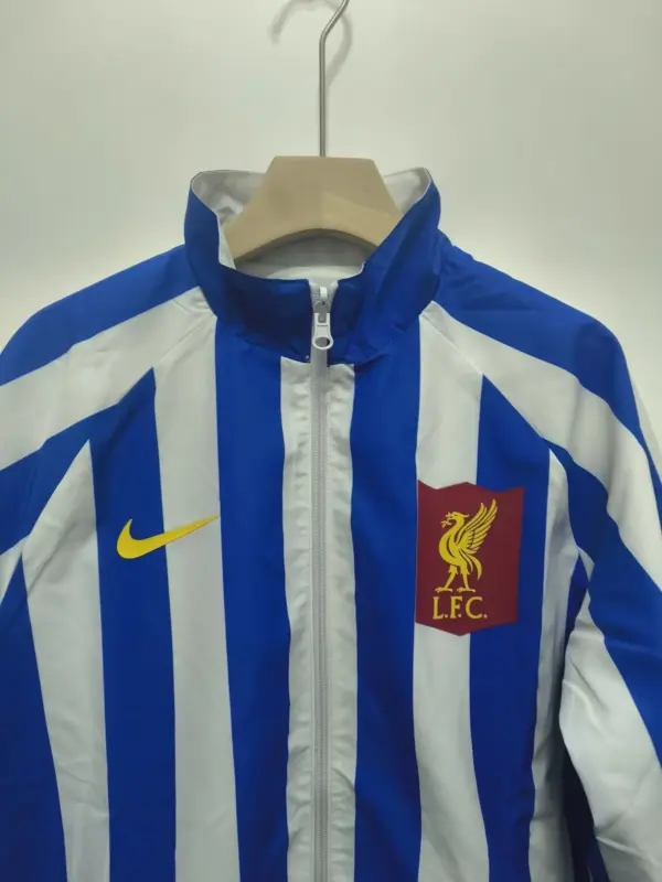 L-- recersible windbreaker jacket
