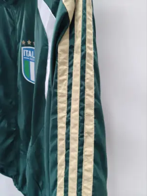 Italy 2026 green windbreaker jacket