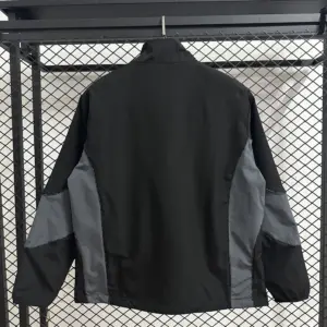 Dortmund reversible windbreaker jacket