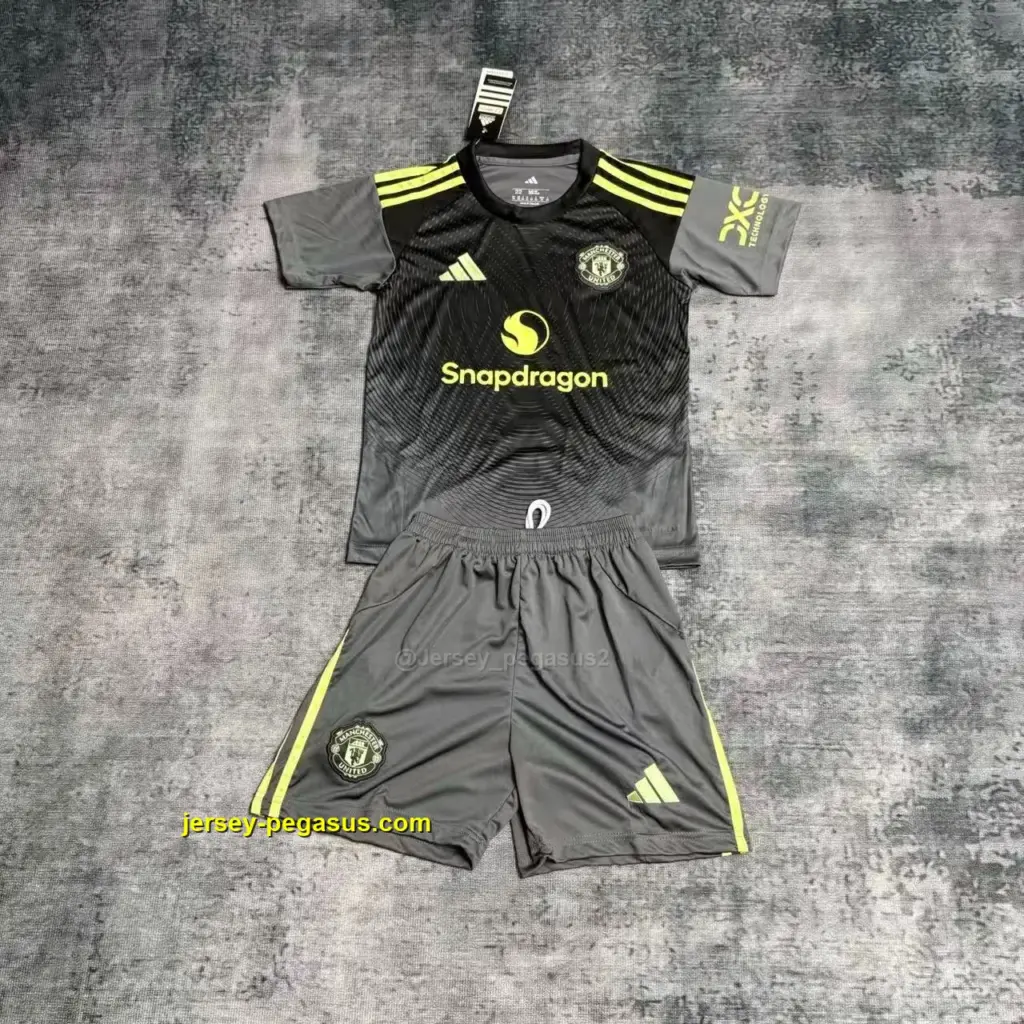 Kids 2025-26 M-U Grey