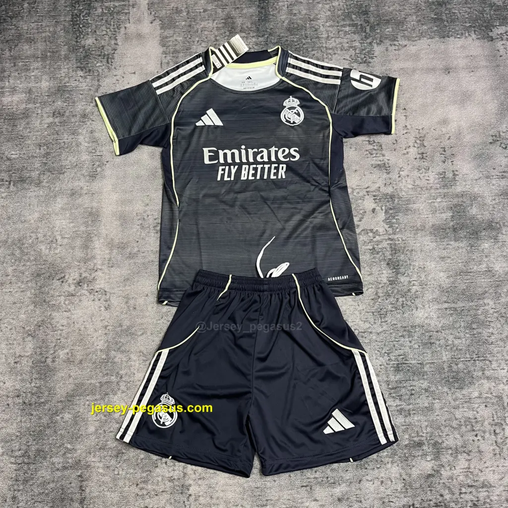 Kids' 2025-26 Real Madrid away jersey