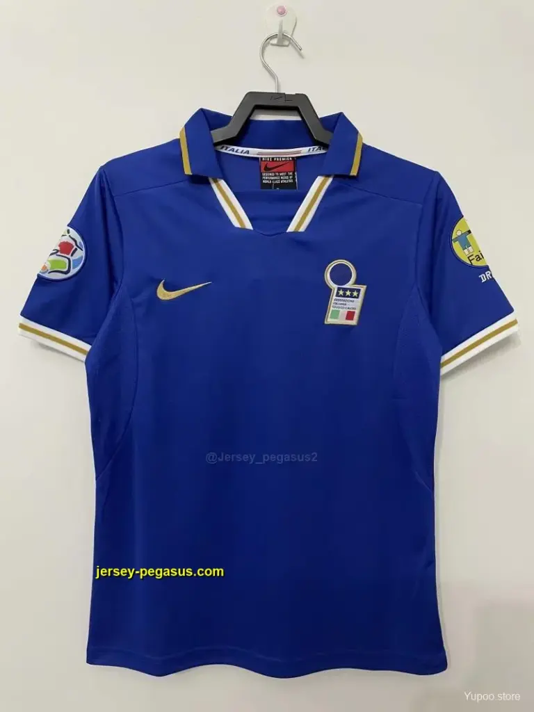 Retro 1996 Italy Home With 96 EURO Patch Soccer Jersey