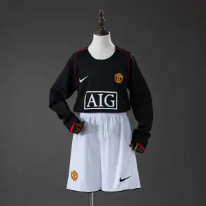 M-U Away Retro Long Sleeve Kids Kit Jersey